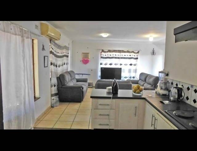 3 BEDROOM HOUSE FOR SALE IN ILLOVO GLEN